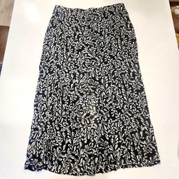 J. Jill Bohemian Boho Flowy Floral Maxi Skirt Women's Medium M Black White EUC - Picture 1 of 8